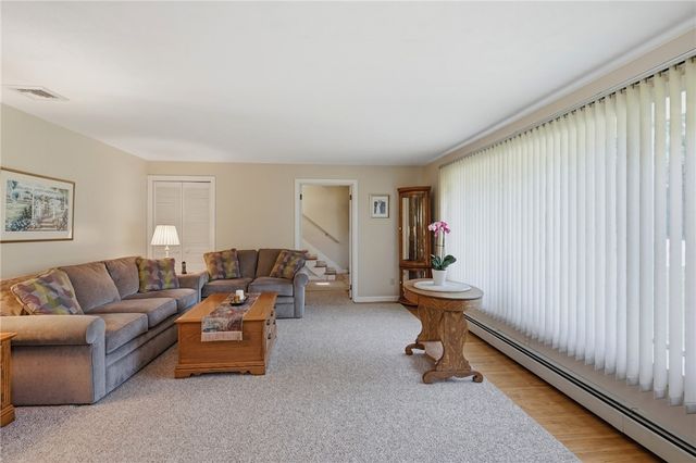 42 Grand Avenue, Warwick, RI 02889