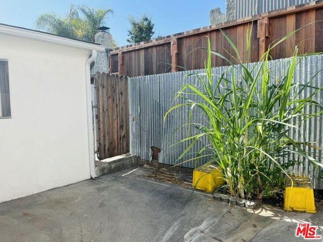 2371 Edgewater Terrace, Los Angeles, CA 90039