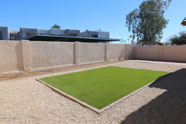 5915 N 68TH Avenue, Glendale, AZ 85303