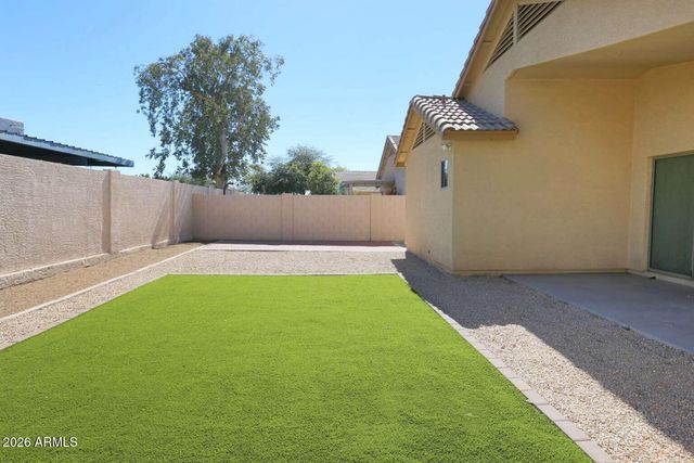 5915 N 68TH Avenue, Glendale, AZ 85303