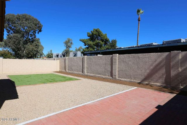 5915 N 68TH Avenue, Glendale, AZ 85303