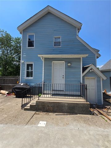 36 Clarendon Street 1-R, Cranston, RI 02910