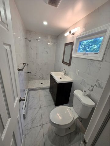 36 Clarendon Street 1-R, Cranston, RI 02910