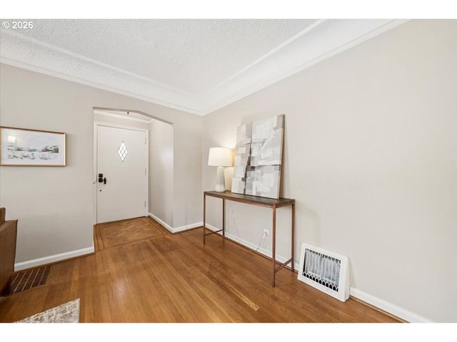 514 N Stafford St, Portland, OR 97217