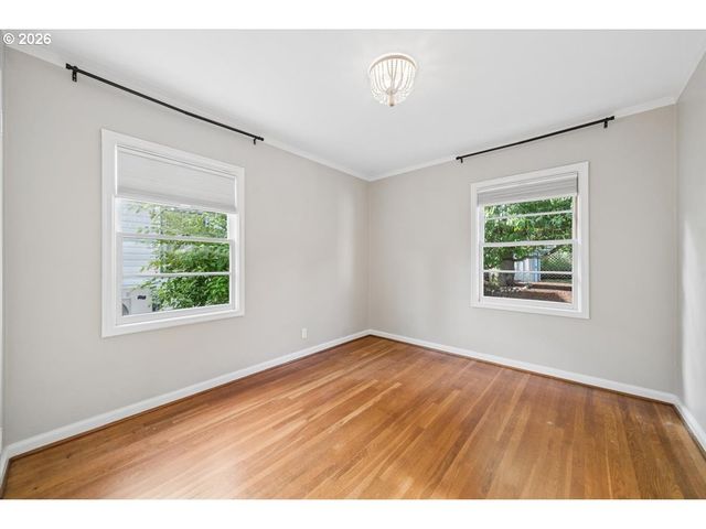 514 N Stafford St, Portland, OR 97217