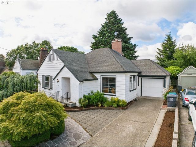 514 N Stafford St, Portland, OR 97217