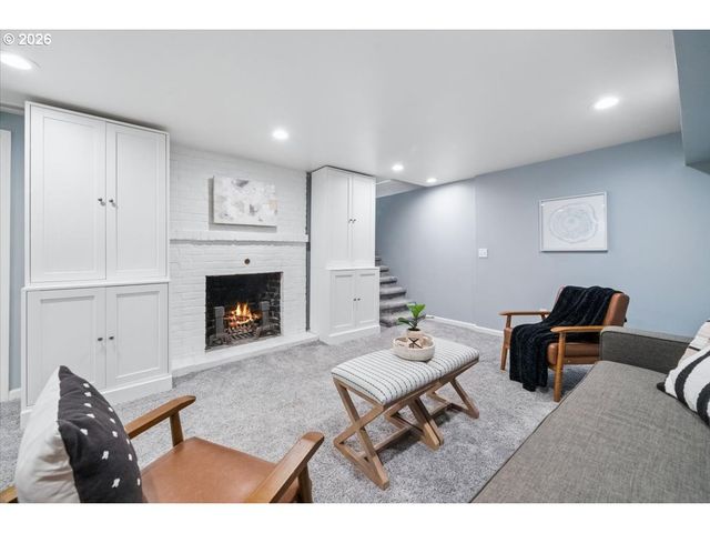 514 N Stafford St, Portland, OR 97217