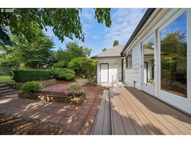 514 N Stafford St, Portland, OR 97217