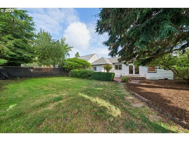 514 N Stafford St, Portland, OR 97217
