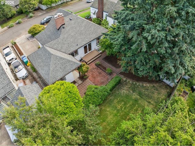 514 N Stafford St, Portland, OR 97217