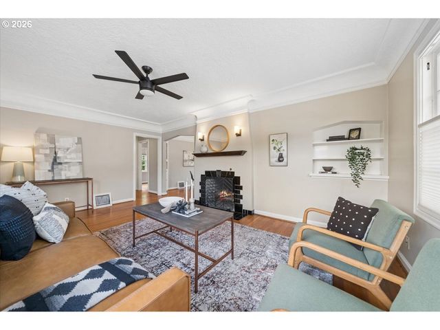 514 N Stafford St, Portland, OR 97217