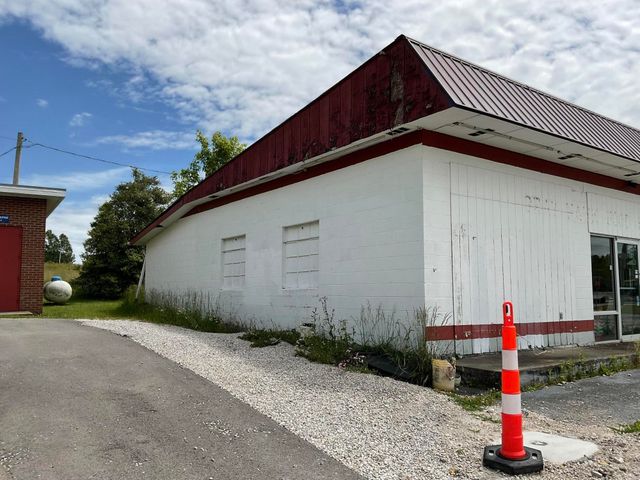 6031 S Highway 421, Mckee, KY 40447