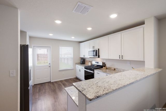 13735 Prospector Post, San Antonio, TX 78253
