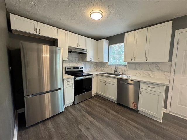 330 Crestfield Circle, Covington, GA 30016