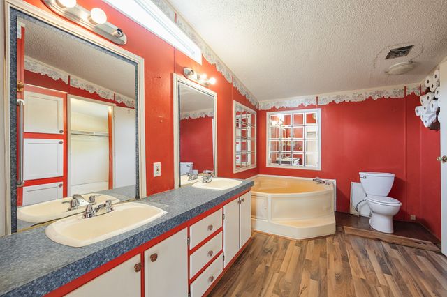 235 Eugene Lane, Nevada, TX 75173