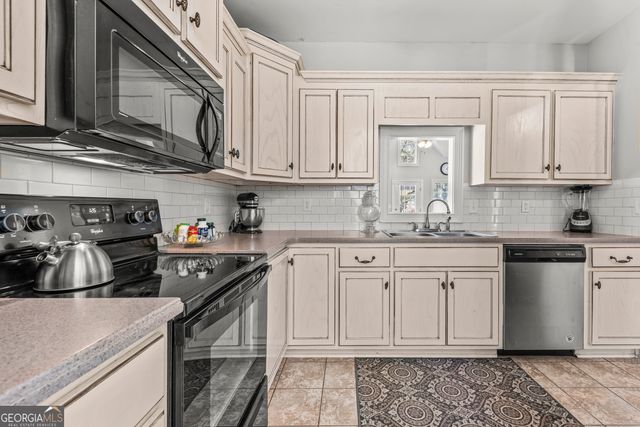 1051 Brookshire Drive, Bogart, GA 30622