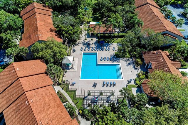 4040 CROCKERS LAKE BOULEVARD 12, Sarasota, FL 34238