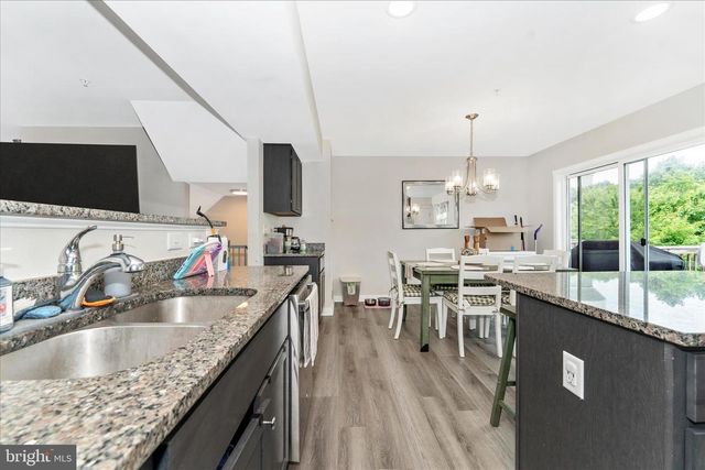31 MOSES DR, Martinsburg, WV 25405
