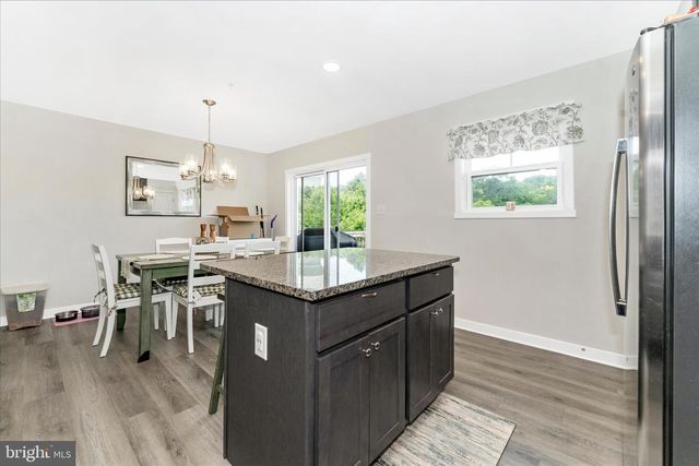 31 MOSES DR, Martinsburg, WV 25405