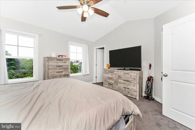 31 MOSES DR, Martinsburg, WV 25405