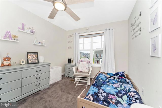 31 MOSES DR, Martinsburg, WV 25405