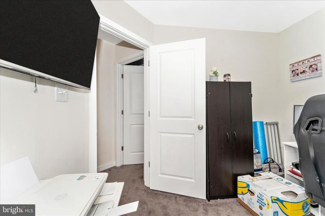 31 MOSES DR, Martinsburg, WV 25405