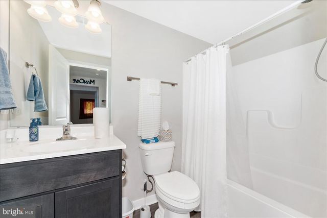 31 MOSES DR, Martinsburg, WV 25405