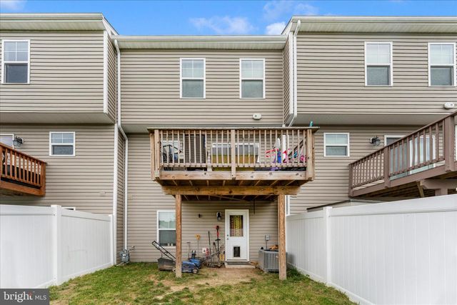 31 MOSES DR, Martinsburg, WV 25405