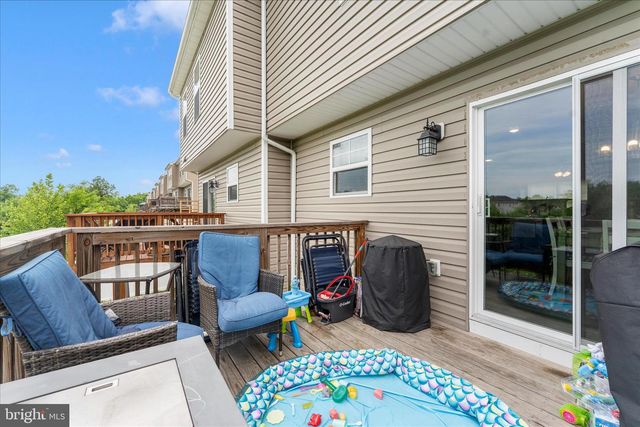 31 MOSES DR, Martinsburg, WV 25405
