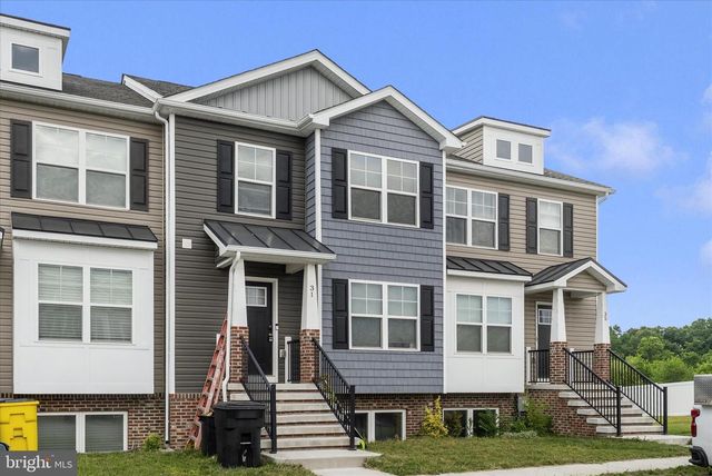 31 MOSES DR, Martinsburg, WV 25405