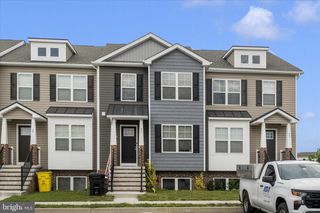 31 MOSES DR, Martinsburg, WV 25405