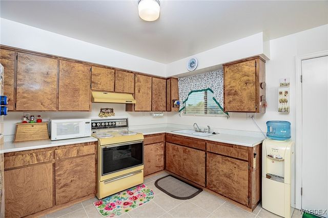 4568 E Kayenta Drive, Topock, AZ 86436