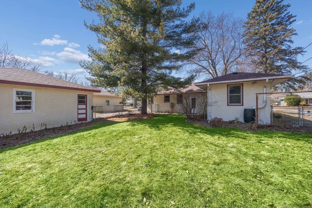 1892 Pascal Street, Falcon Heights, MN 55113