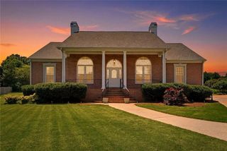 2860 Chardonnay Lane, Cumming, GA 30041