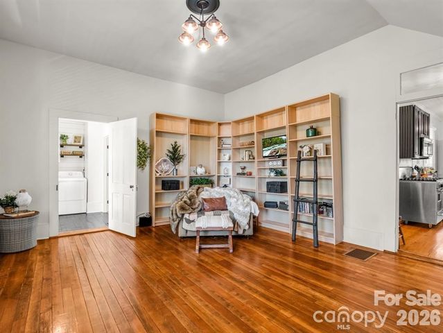 219 Stoney Mountain Road, Hendersonville, NC 28791