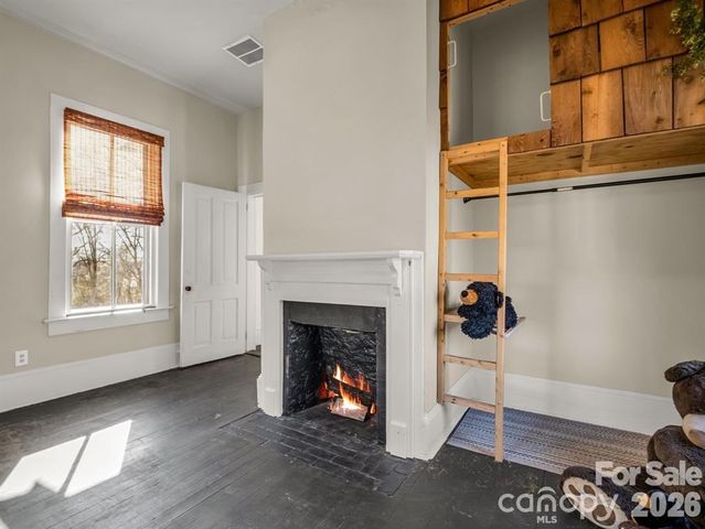 219 Stoney Mountain Road, Hendersonville, NC 28791