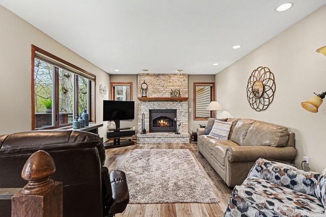 12126 Gantry Lane, Apple Valley, MN 55124