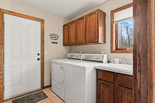 12126 Gantry Lane, Apple Valley, MN 55124