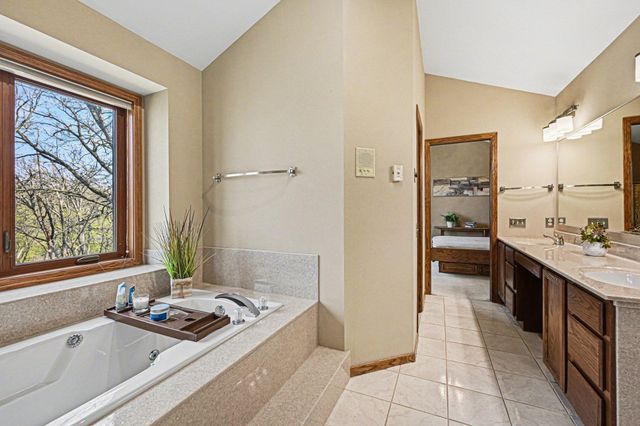 12126 Gantry Lane, Apple Valley, MN 55124