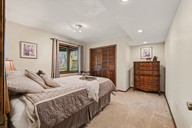 12126 Gantry Lane, Apple Valley, MN 55124