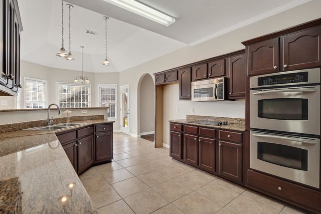 1403 HAMILTON HILL DR, Cordova, TN 38016