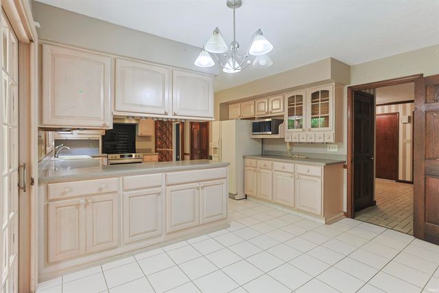17022 Woodshire Court, Granger, IN 46530