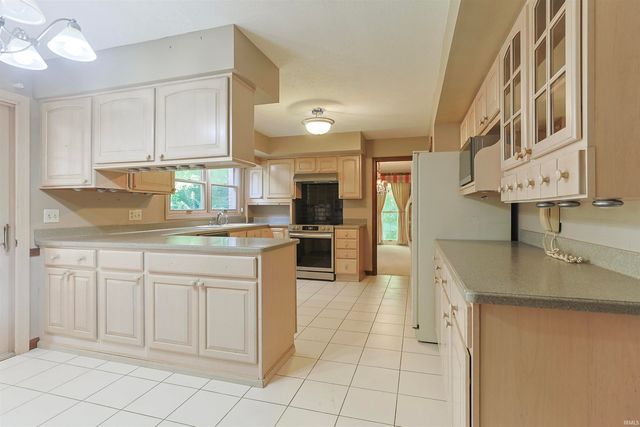 17022 Woodshire Court, Granger, IN 46530