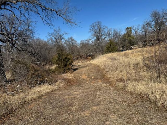 Osage Hills Drive Lot 20, Mcloud, OK 74851