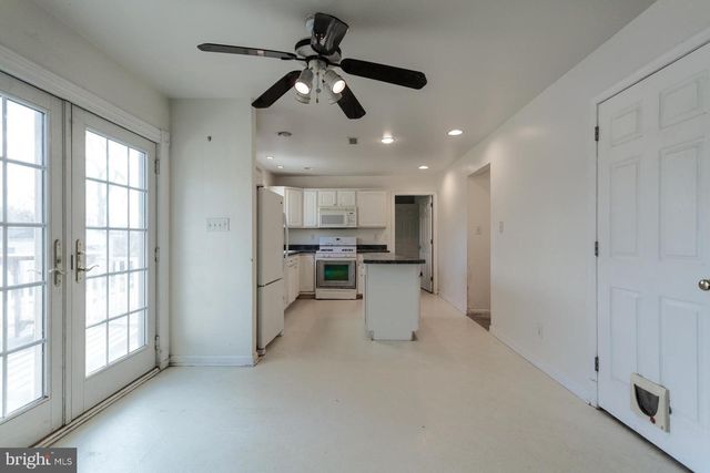 438 DURHAM RD, Newtown, PA 18940