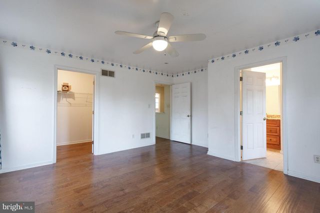 438 DURHAM RD, Newtown, PA 18940