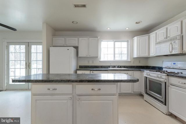 438 DURHAM RD, Newtown, PA 18940