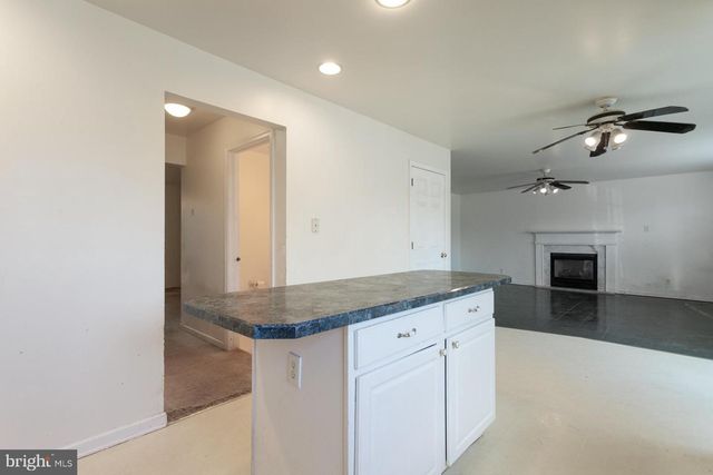 438 DURHAM RD, Newtown, PA 18940