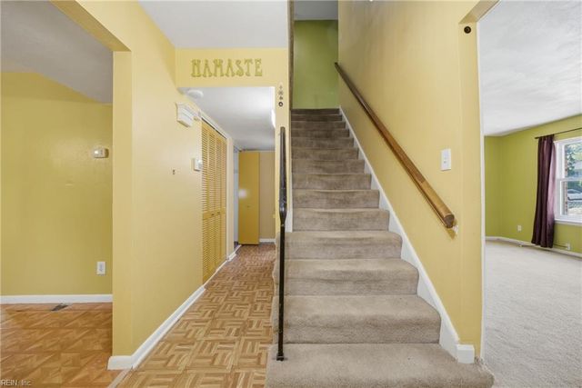 5622 Fanshaw CT, Virginia Beach, VA 23462