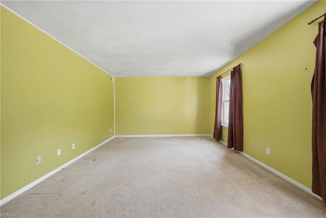 5622 Fanshaw CT, Virginia Beach, VA 23462